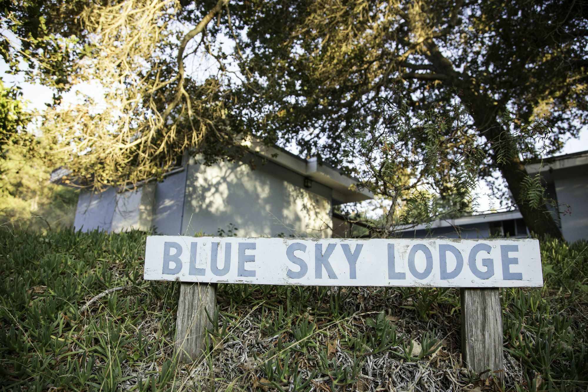 The Blue Sky Lodge Carmel Valley Exterior photo